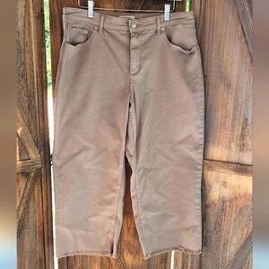 LOGO Ladies Wide Leg Capris